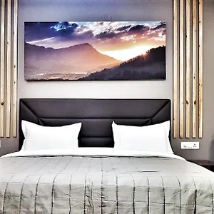 *** Hotel Delhi Aerocity, Nh 48 India