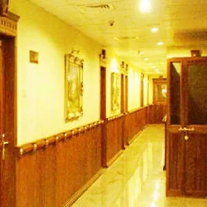 Hotel Grand Seasons, Kochi